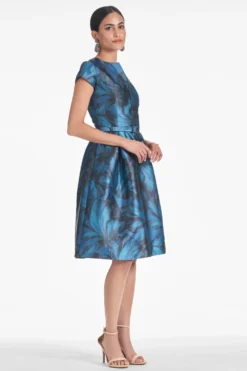 Maddox Dress - Tonal Petal -Cheap The Simply Dress Store MADDOXDRESS TONALPETAL SIDE scaled