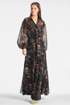 Juno Skirt - Noir Wildflower -Cheap The Simply Dress Store NORATOP JUNOSKIRT NOIRWILDFLOWER FRONT5 scaled